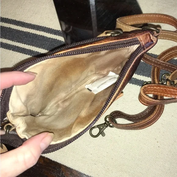 NWT Bed Stu Leather Viana Crossbody Belt Bag Wristlet Cafe Latte MSRP $180 - Picture 12 of 13